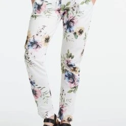 Lea H. Lea H Collegehousut Aden