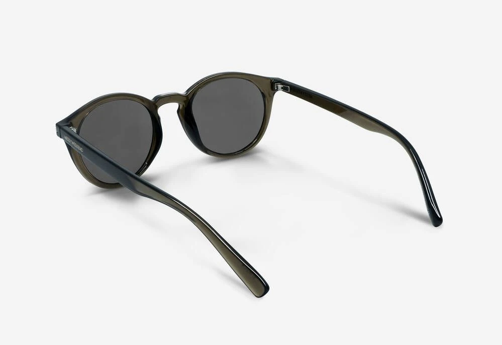 Messy Weekend Aurinkolasit Hobbes Army Grey Messy 3 Messy Weekend Aurinkolasit Hobbes Army Grey Messy - Image 3